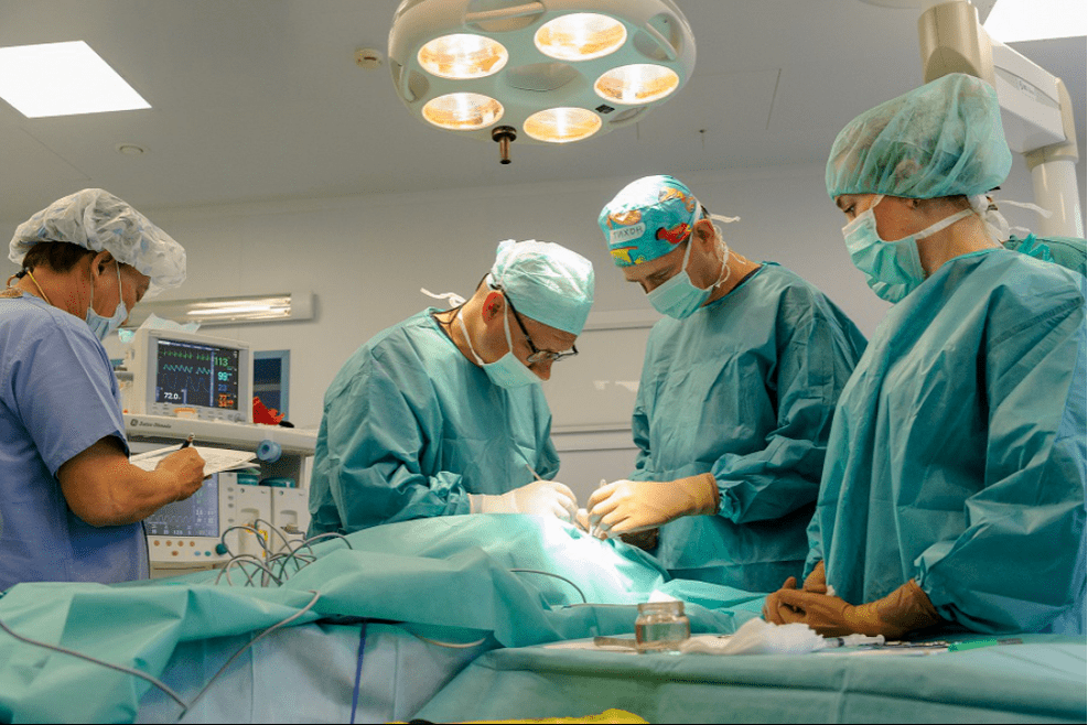 perlakuan bedah prostatitis